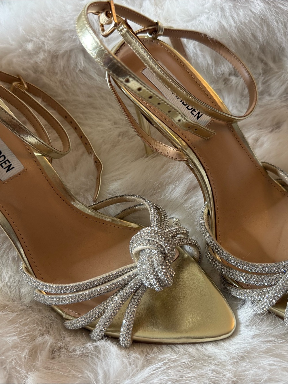 Steve Madden Knot Sandals